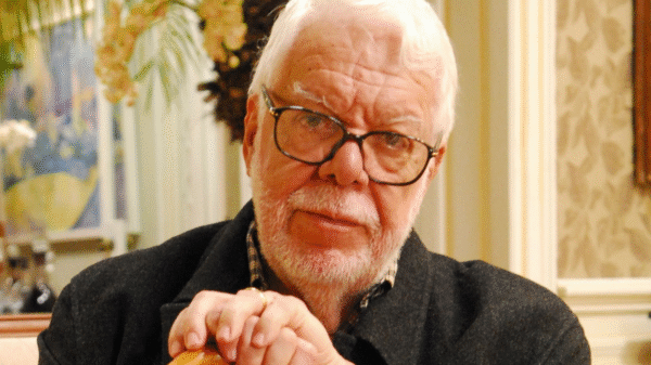 Família de Manoel Carlos processa emissora por falta de transparência nos pagamentos de direitos autorais