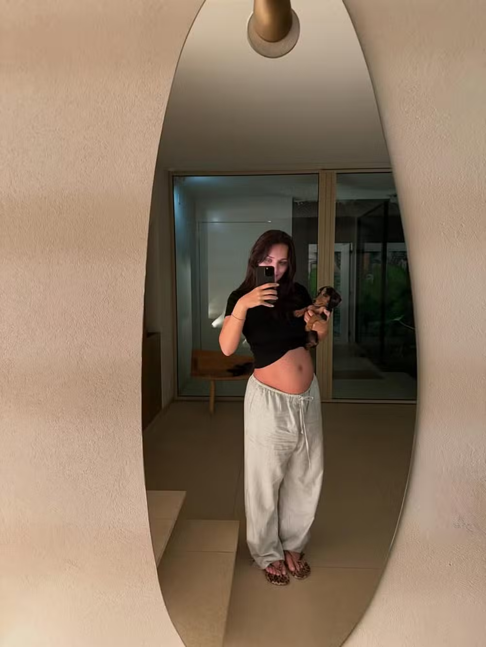 Rafa Kalimann exibe barrigão de seis meses e encanta fãs