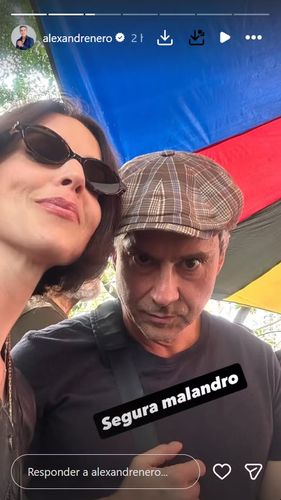 Alexandre Nero surpreende ao soltar a voz em roda de samba no Rio 47 Alexandre Nero surpreende ao soltar a voz em roda de samba no Rio