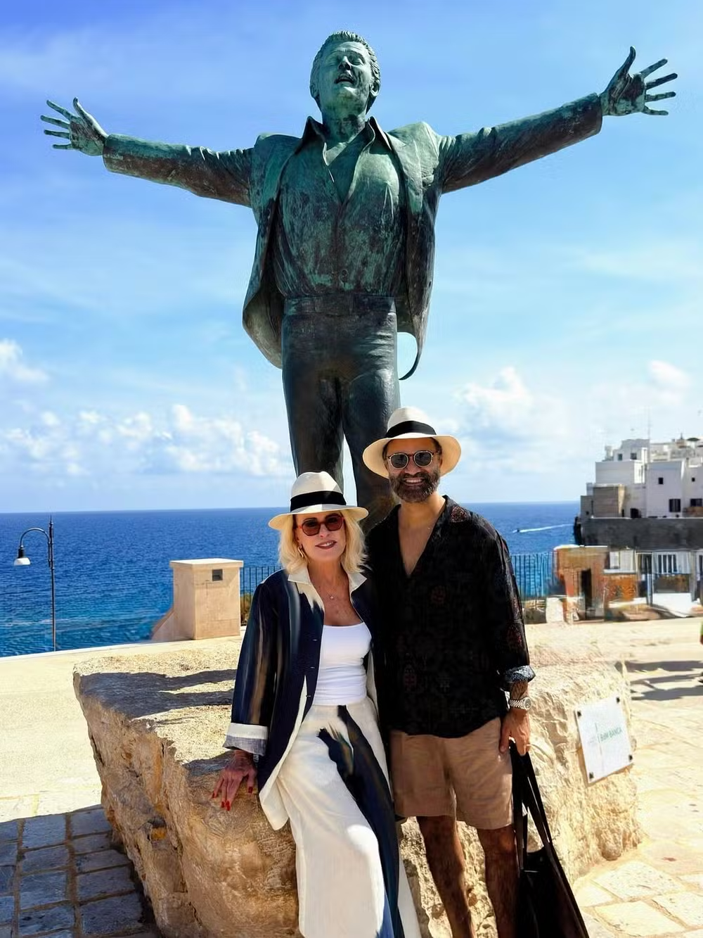 Apresentadora Ana Maria Braga compartilha momentos de sua viagem romântica com o marido; veja fotos