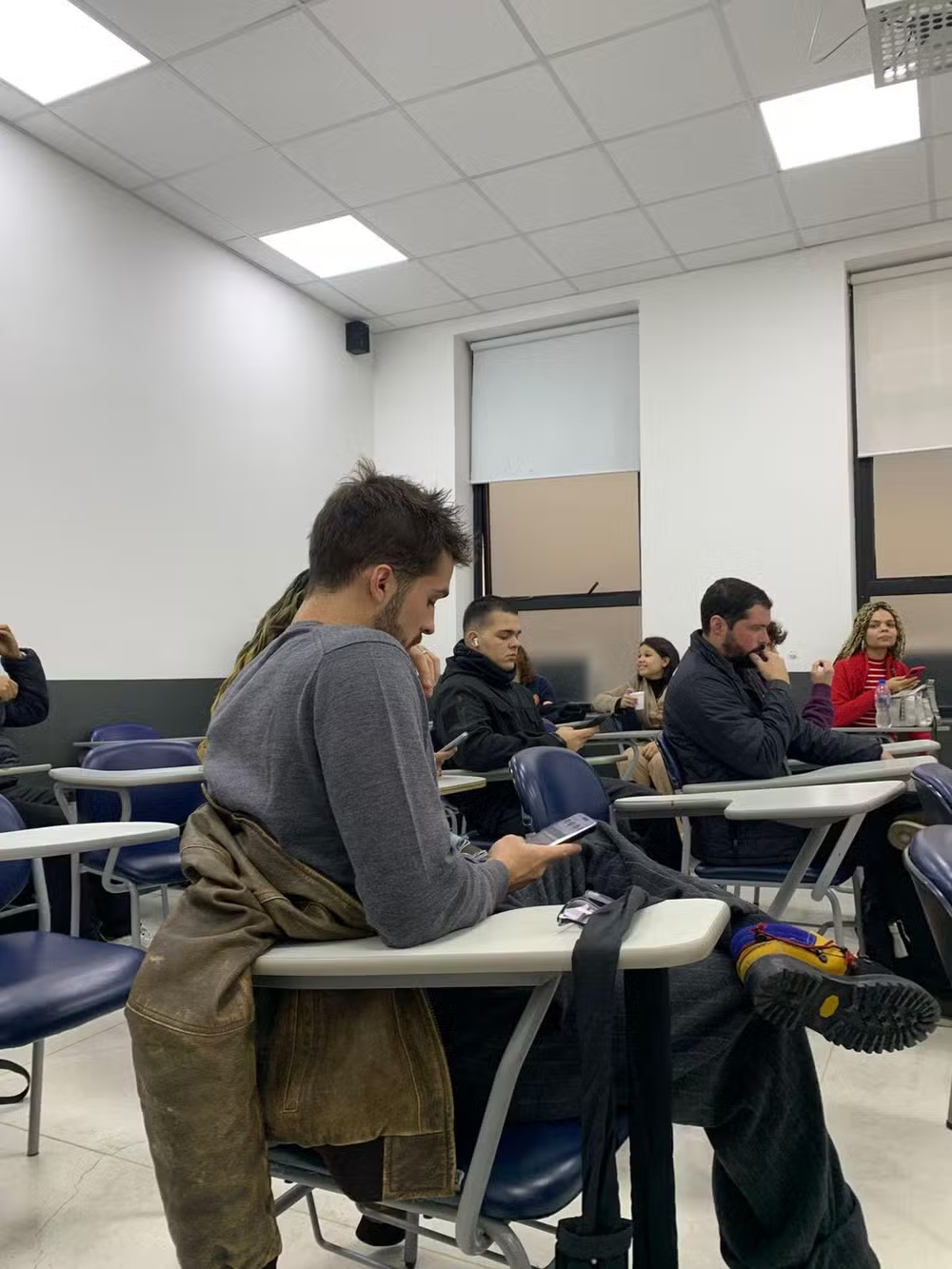 João Guilherme sobre voltar a estudar: "Achei que ia morrer sem diploma" 52 João Guilherme sobre voltar a estudar: "Achei que ia morrer sem diploma"