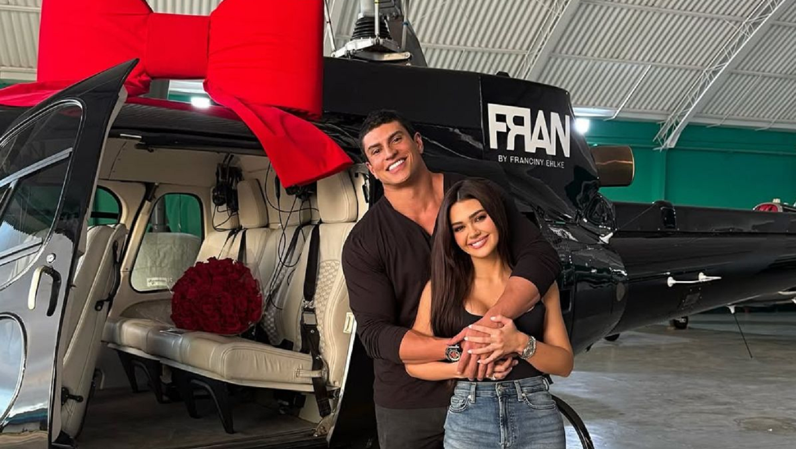 influencer parabeniza marido bilionario