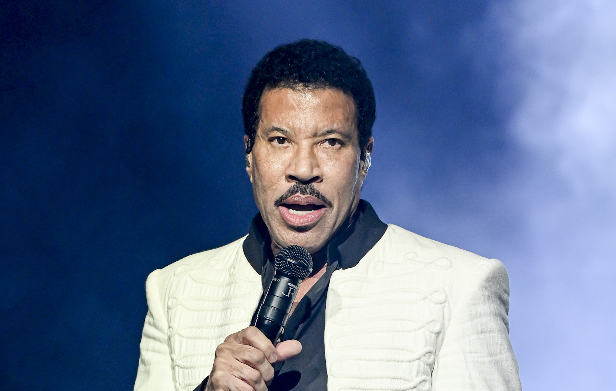 Lionel Richie é internado na UTI após show nos Estados Unidos, diz site