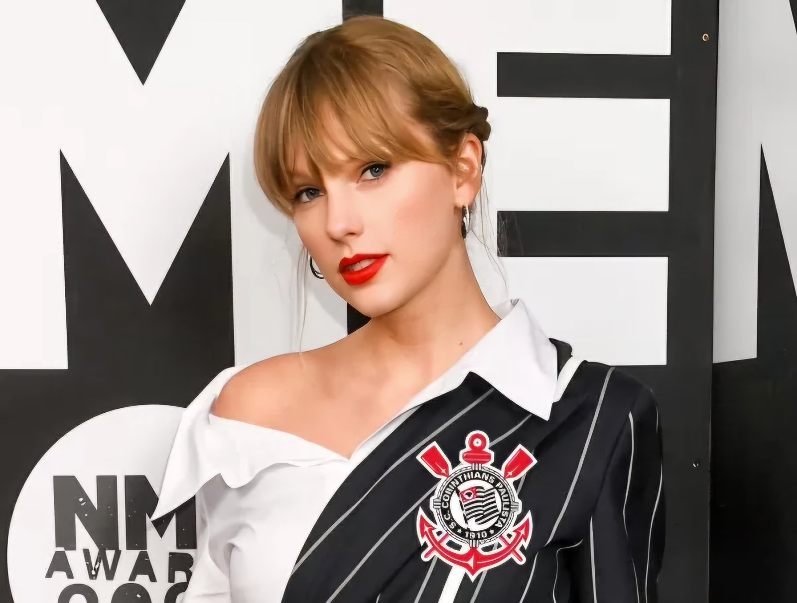 Taylor Swift frustra brasileiros e não aparece no jogo do noivo Travis Kelce em SP