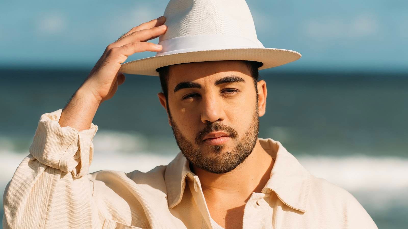 Rod Melim apresenta o show de seu primeiro álbum solo, "Inimaginável", no Dias de Sol, em Florianópolis