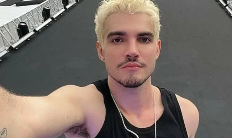 Jão pode estar preparando retorno aos palcos após pausa na carreira 51 Jão pode estar preparando retorno aos palcos após pausa na carreira