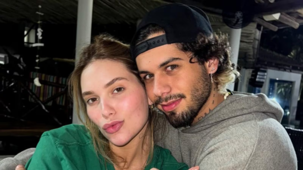 Virginia Fonseca canta música sobre reatar durante festa com presença de Zé Felipe: "Morrendo de saude"