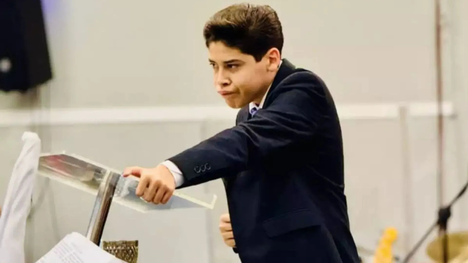 “Pastor mirim” viraliza ao afirmar ter comprado mansão de R$ 34 milhões 51 “Pastor mirim” viraliza ao afirmar ter comprado mansão de R$ 34 milhões