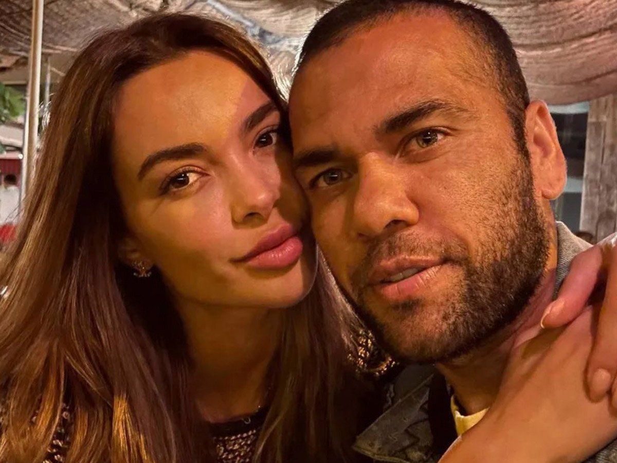 Joana Sanz anuncia nascimento do 1º filho com o jogador Daniel Alves