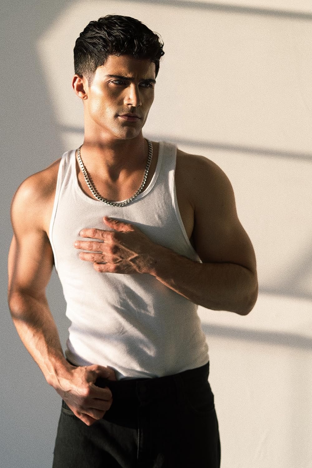 Max Ehrich, ex-noivo de Demi Lovato, é preso por violência doméstica na Flórida 52 Max Ehrich, ex-noivo de Demi Lovato, é preso por violência doméstica na Flórida