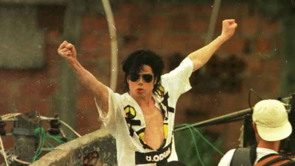 Michael Jackson era chamado de 'fedorento' por amigos, revela Lionel Richie