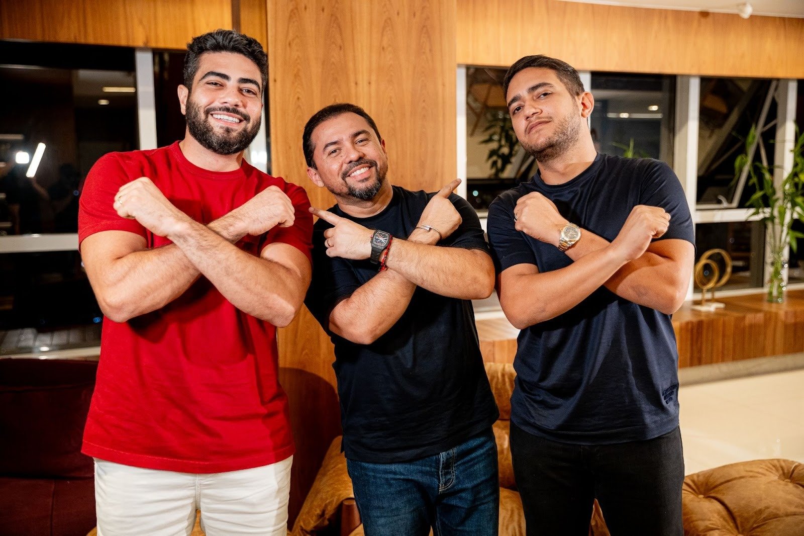 Xand Avião ft. Henrique e Juliano lançam 'Não é o lugar, é a pessoa' ; veja letra 51 Xand Avião ft. Henrique e Juliano lançam 'Não é o lugar, é a pessoa' ; veja letra