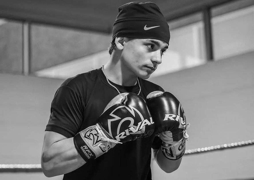 Filho do ex-boxeador Arturo Gatti morre aos 17 anos durante viagem ao México
