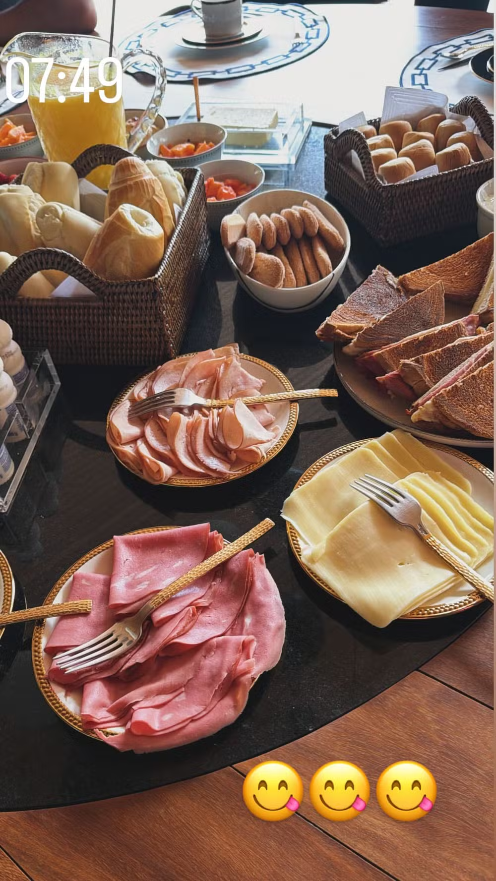 Virginia Fonseca acorda cedo para torcer por Vini Jr. e reacende rumores de reconciliação