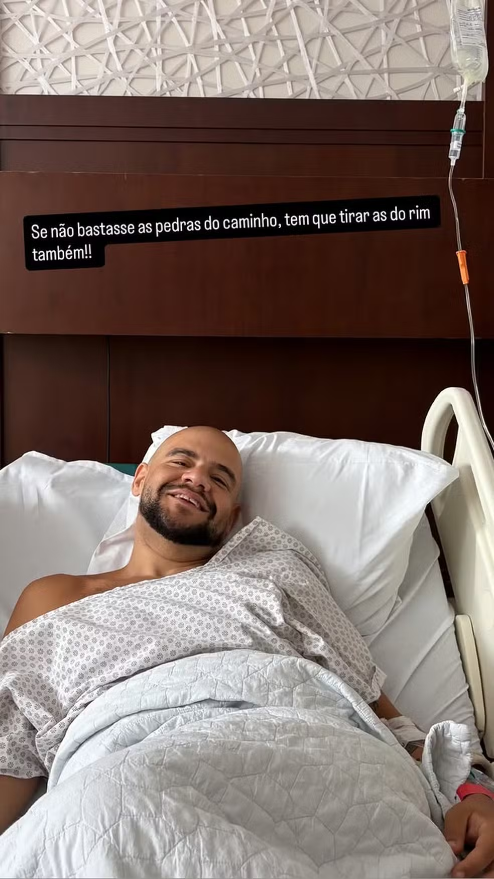 Gominho desabafa nas redes sociais sobre problema de saúde e pede: "Parem!" 52 Gominho desabafa nas redes sociais sobre problema de saúde e pede: "Parem!"