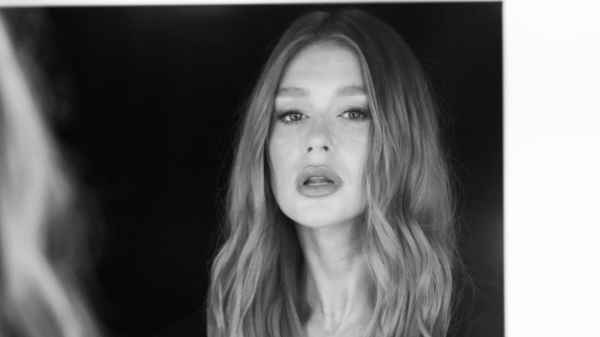 Marina Ruy Barbosa passa por transformação e retorna ao visual ruivo; veja fotos