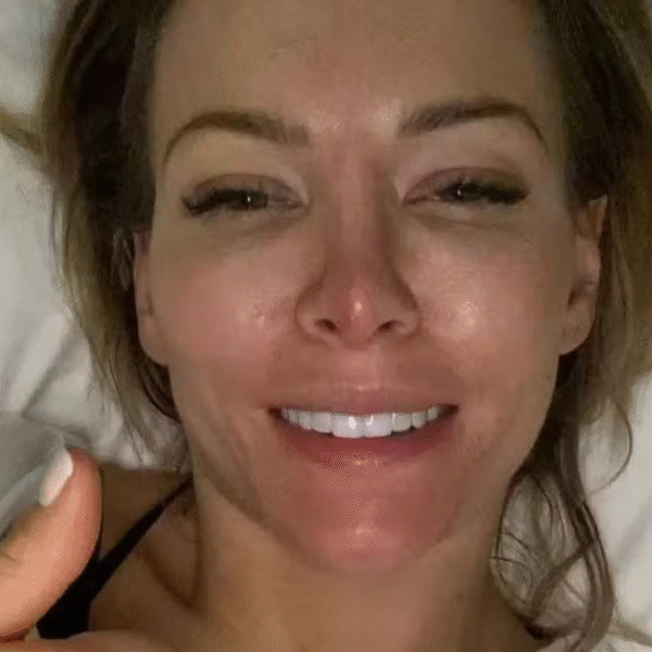 mulher finge cancer para ganhar proteses silicone