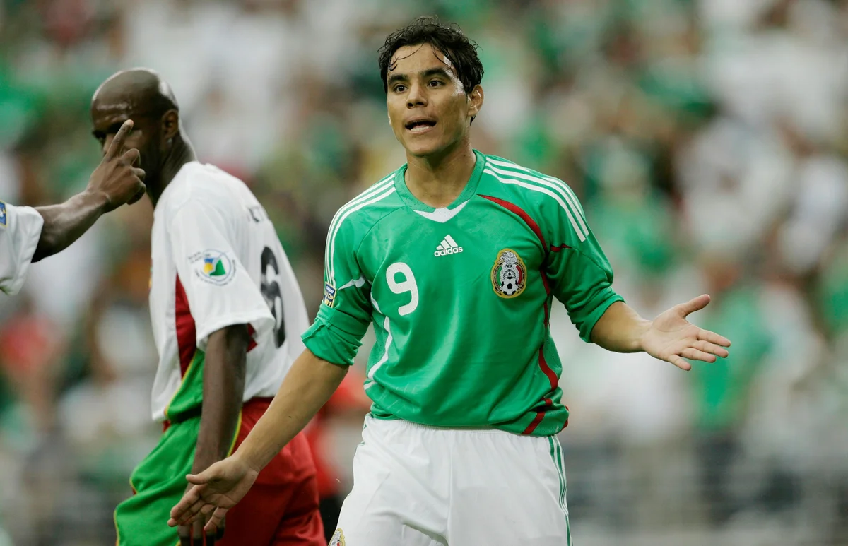 Ex-jogador da seleção mexicana, Omar Bravo, é preso por suspeita de abuso sexual infantil 51 Ex-jogador da seleção mexicana, Omar Bravo, é preso por suspeita de abuso sexual infantil