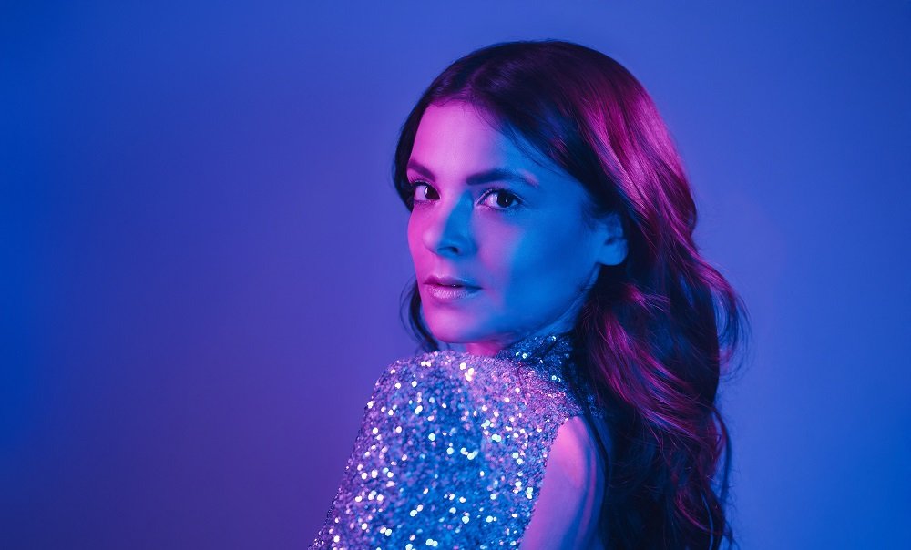 Cassie Ann lança single poderoso “I Am Done” após alcançar 1 milhão de streams