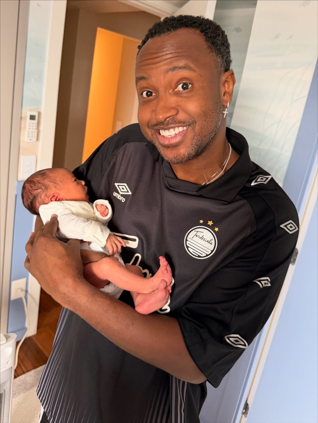 Thiaguinho e Carol Peixinho encantam fãs com fotos inéditas do filho Bento: “Novo sentido” 52 Thiaguinho e Carol Peixinho encantam fãs com fotos inéditas do filho Bento: “Novo sentido”