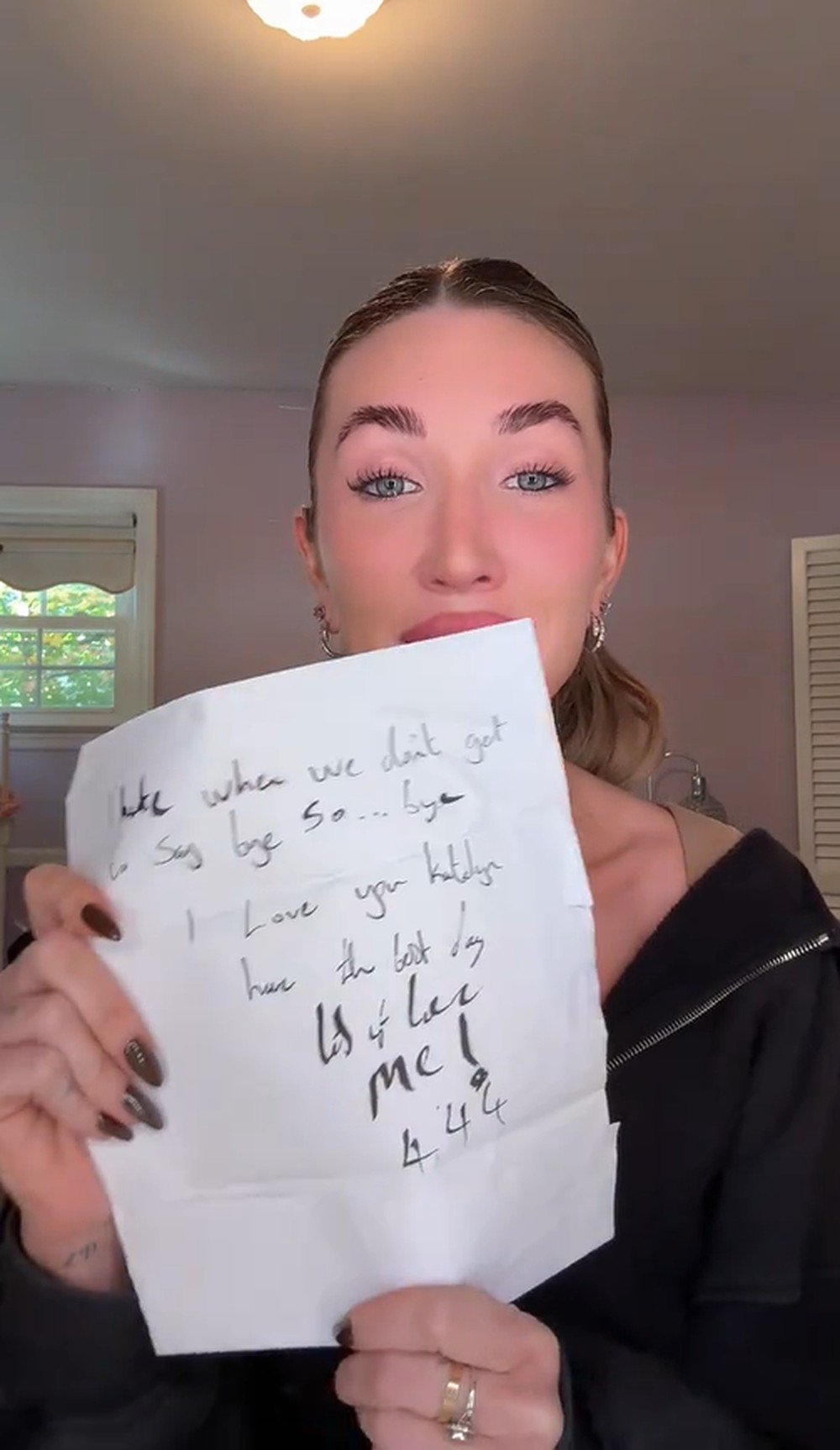Kate Cassidy emociona fãs ao encontrar carta inédita de Liam Payne um ano após sua morte 52 Kate Cassidy emociona fãs ao encontrar carta inédita de Liam Payne um ano após sua morte