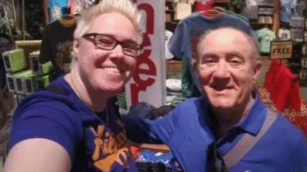 Filha mais velha de Renato Aragão aciona a Justiça e cobra dívida de quase R$ 1 milhão do pai