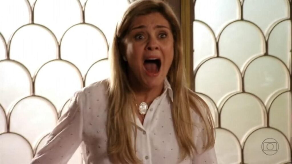 Flopou? "Avenida Brasil" derruba audiência da Globo e preocupa direção da emissora