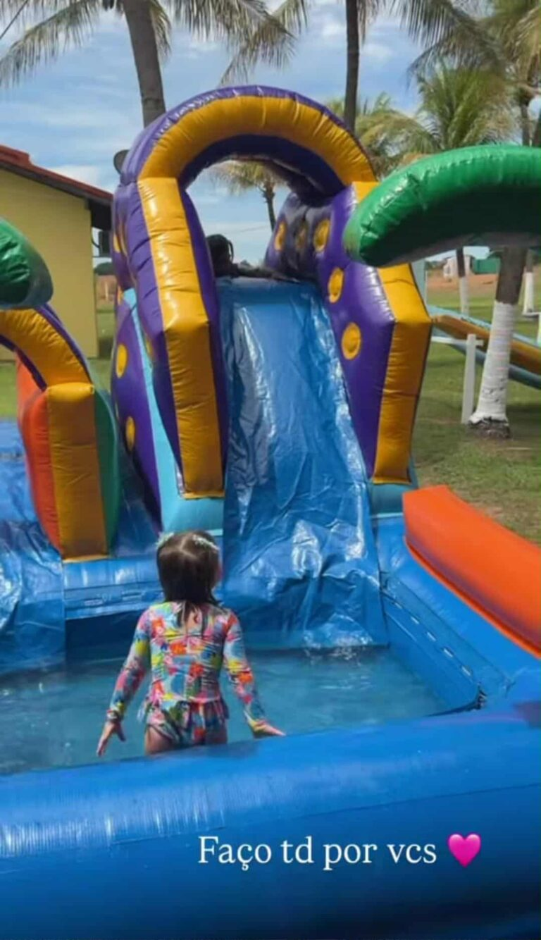 Poliana Rocha celebra reencontro com as netas e se declara: “Faço tudo por vocês” 53 Poliana Rocha celebra reencontro com as netas e se declara: “Faço tudo por vocês”