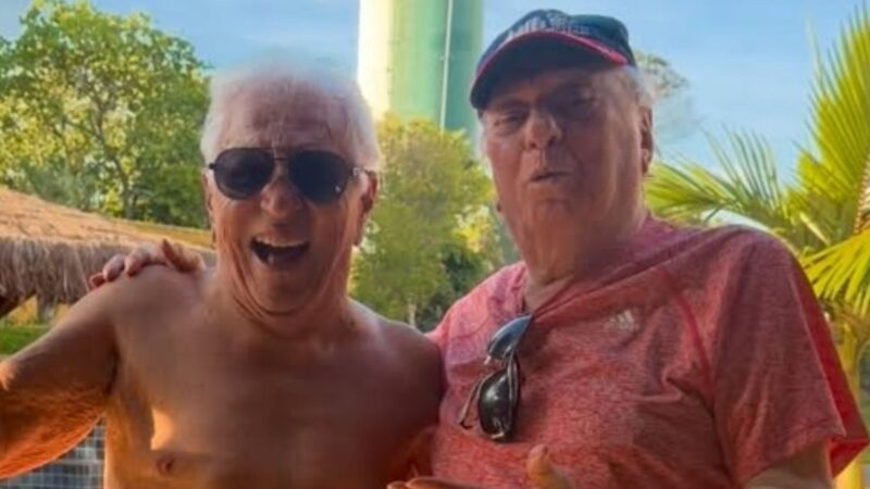 Carlos Alberto de Nóbrega e Raul Gil protagonizam encontro raro e emocionam fãs nas redes sociais