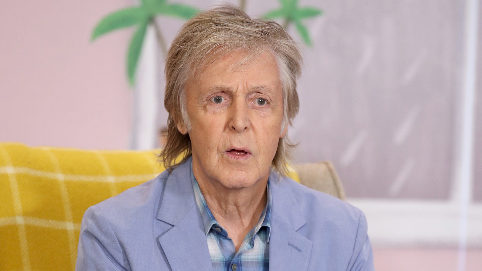 Paul McCartney relembra o momento em que soube da morte de John Lennon: “Simplesmente inacreditável” 51 Paul McCartney relembra o momento em que soube da morte de John Lennon: “Simplesmente inacreditável”