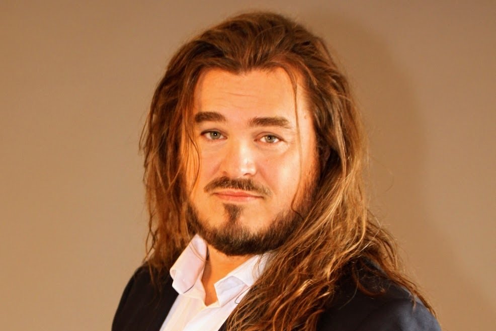 Mads Wighus lança o single “Time Flies