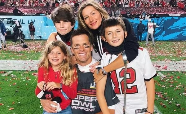 Tom Brady, Gisele e filhos em foto antiga Crédito: Reprodução/Instagram