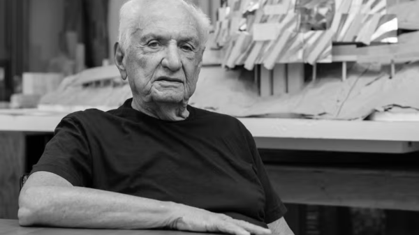 Frank Gehry, lenda da arquitetura, faleceu aos 96 anos — Foto: Erik Carter/The New York Times