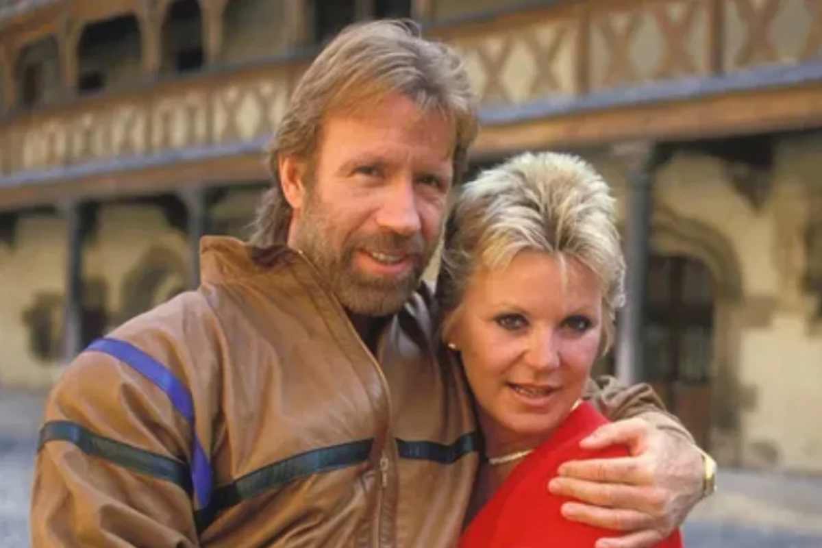 Ex-esposa de Chuck Norris morre aos 84 anos, informam filhos