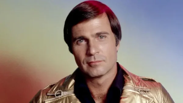Morre aos 82 anos Gil Gerard, ator que eternizou Buck Rogers na TV 1 Morre aos 82 anos Gil Gerard, ator que eternizou Buck Rogers na TV