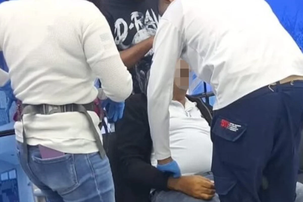 Vídeo: homem morre após sofrer infarto durante entrevista ao vivo na TV 51 Vídeo: homem morre após sofrer infarto durante entrevista ao vivo na TV