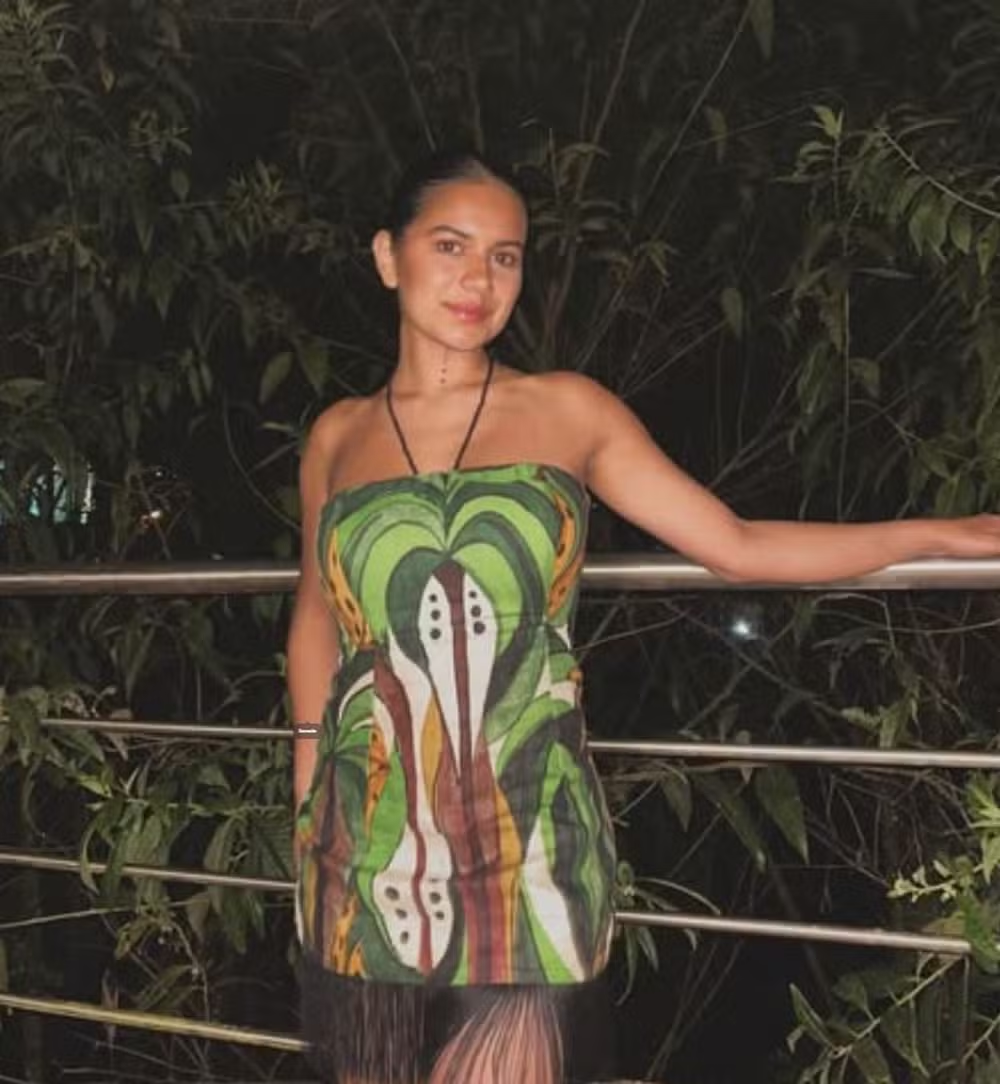 Saiba as semelhanças entre Bruna Marquezine e Helena Gualinga, atual e ex-affair de Shawn Mendes