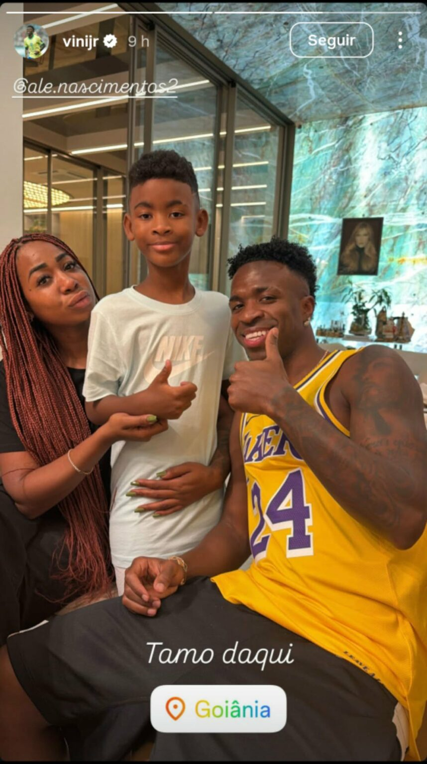 Vini Jr. visita pela primeira vez a casa de Virginia Fonseca em Goiânia