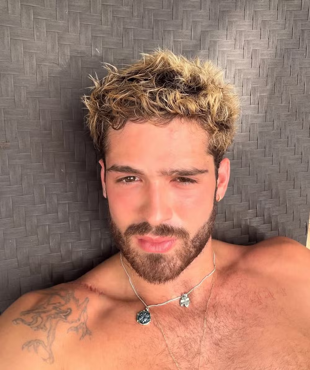 João Guilherme faz post enigmático após novo flagra de Bruna Marquezine com Shawn Mendes e web reage: "Ele não é bobo"