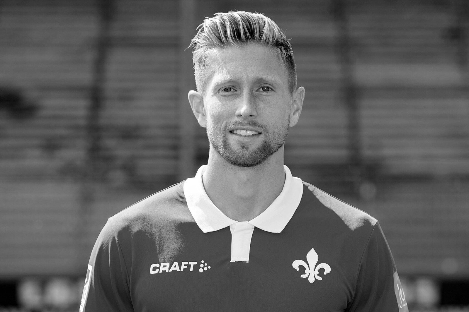 Jogador de futebol morre após queda de 70 metros em acidente durante férias