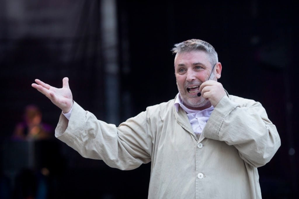 Morre aos 59 anos o diretor, ator e cantor Mauricio Vogue