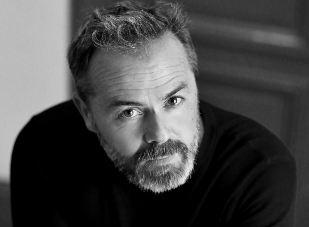 Olivier Brunie lança faixa melancólica no álbum Rire en Éclats