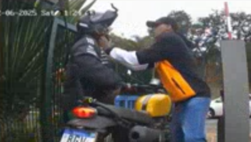 Cantor Rael tem moto furtada ao deixar o Parque Villa-Lobos, em SP