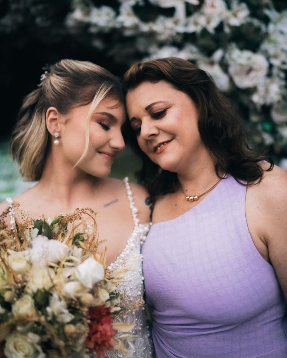 Marido de Isabel Veloso destaca dedicação da sogra e cobra reconhecimento: “Largou tudo para cuidar da filha”