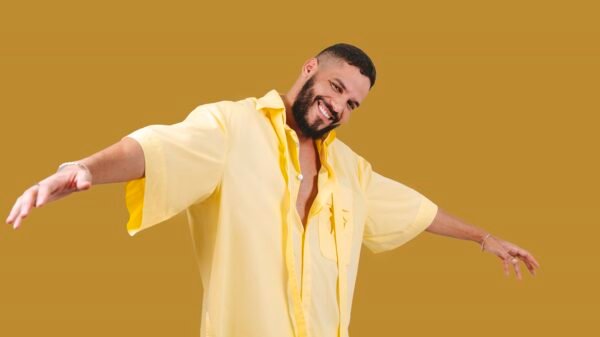 Brenno Casagrande lança “Açaí no Pote” e faz releitura de “Coração de Bola”, conectando passado e presente no projeto “Na Sala do Casa”