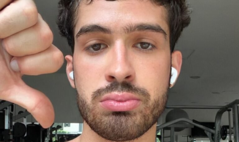 João Guilherme exibe mudança no corpo após um mês sem treinar e faz alerta: “Não recomendo”