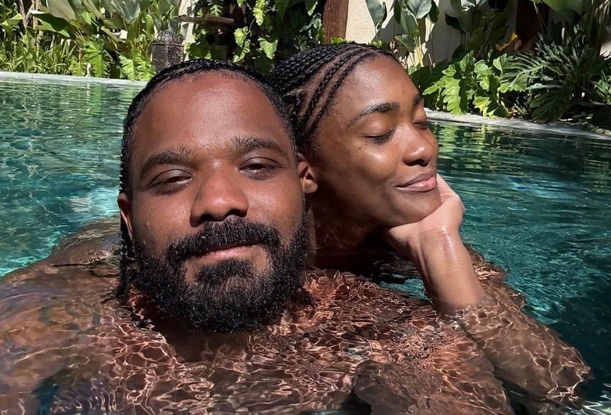 Arlindinho se declara a Erika Januza: “Ela é a rainha do meu coração”