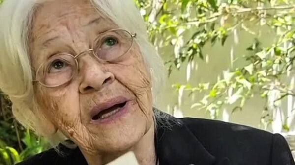 Adélia Prado é hospitalizada após queda em casa e passa por duas cirurgias 2 Adélia Prado é hospitalizada após queda em casa e passa por duas cirurgias