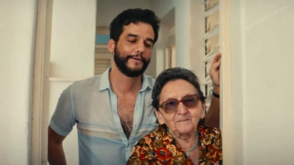 “O Agente Secreto” concorre a Melhor Elenco no Oscar 2026; veja os personagens do filme 9 Wagner Moura e Tânia Maria; atriz de 78 anos é quem rouba a cena em O Agente Secreto - Foto: Reprodução