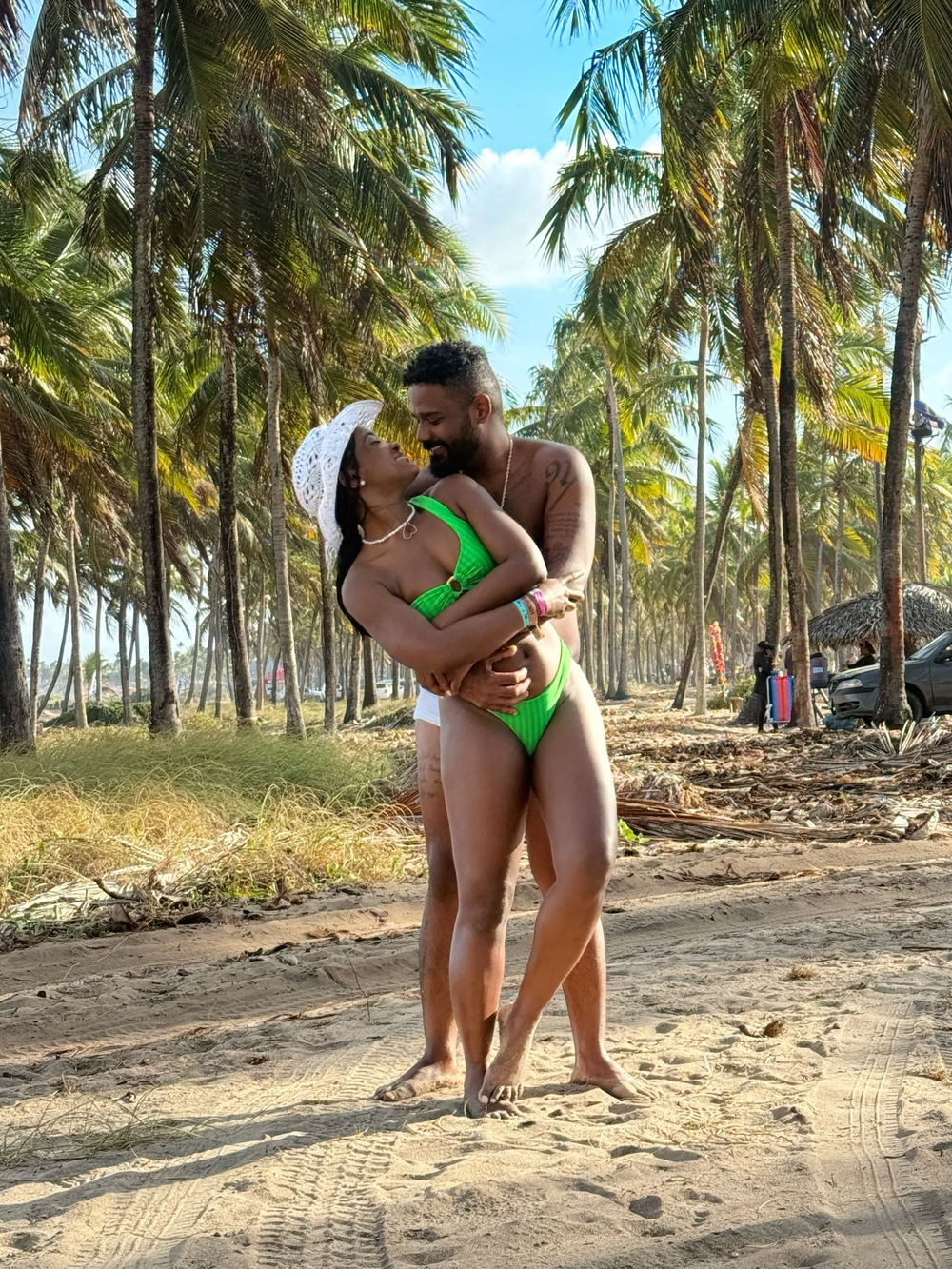 Arlindinho se declara a Erika Januza: “Ela é a rainha do meu coração”